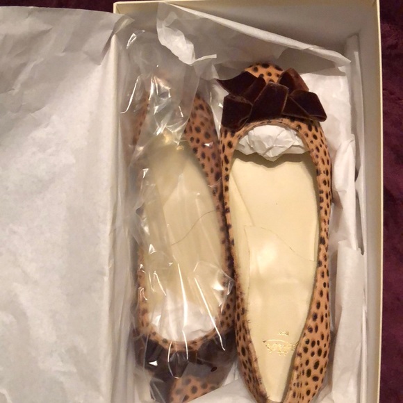 Shoes - Picture 3 of 4